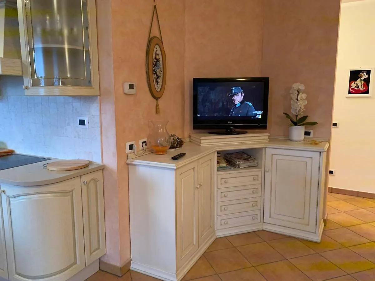 Apartment Ferienwohnung Il Nido Di Giusy Ossuccio Italien